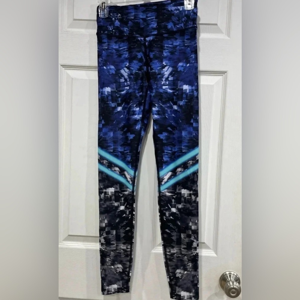 Fila Women’s XS Sport Leggings Size Blue Print